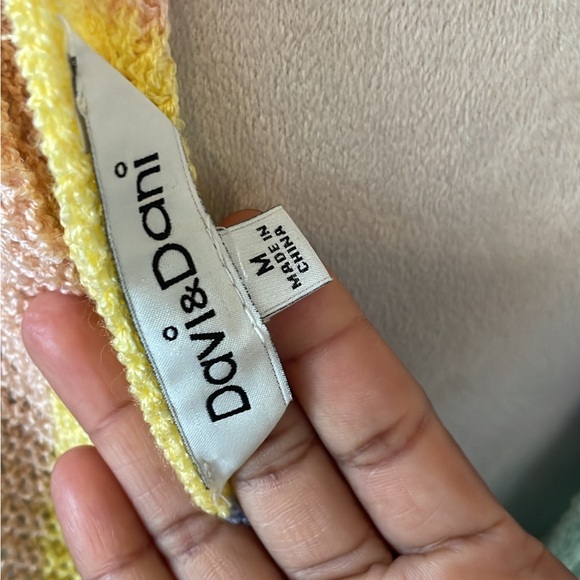 Davi & Dani Multicolored Sweater - Picture 6 of 8